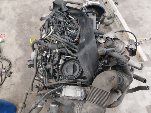 bontott VW PASSAT B7 Komplett Motor (Segédberendezésekkel)