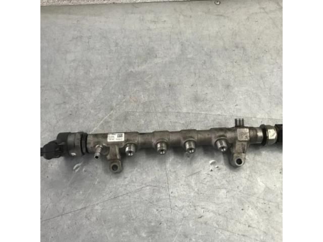 bontott VW PASSAT B7 Közösnyomócső