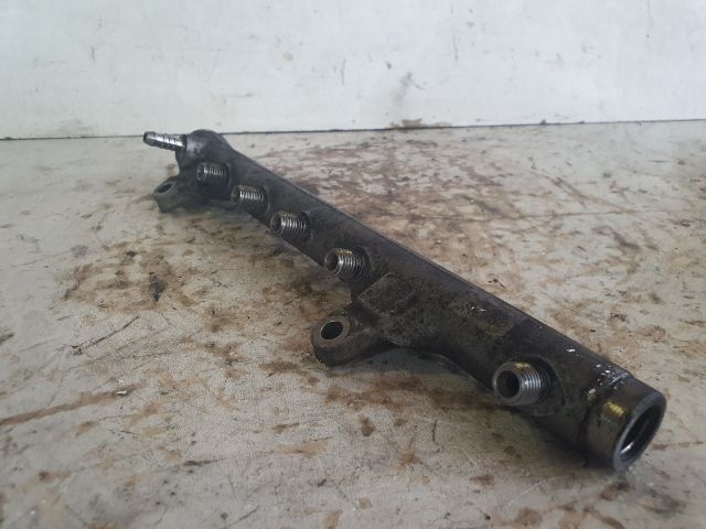 bontott VW PASSAT B7 Közösnyomócső