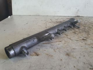 bontott VW PASSAT B7 Közösnyomócső