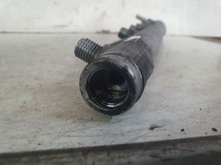 bontott VW PASSAT B7 Közösnyomócső