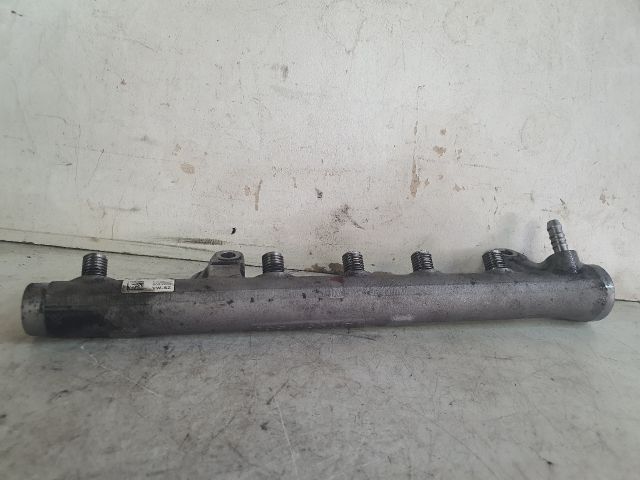 bontott VW PASSAT B7 Közösnyomócső