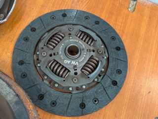 bontott VW PASSAT B7 Kuplung Szett Lendkerékkel