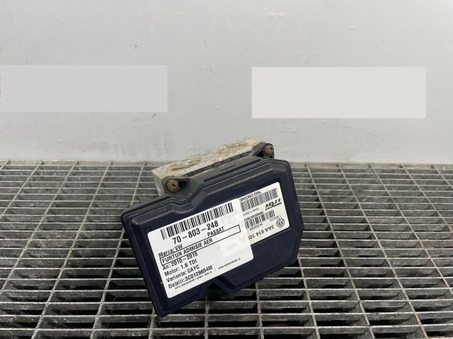 bontott VW PASSAT B7 Légbeömlő Cső