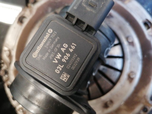 bontott VW PASSAT B7 Légtömegmérő