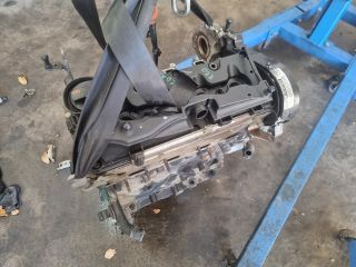 bontott VW PASSAT B7 Motor (Fűzött blokk hengerfejjel)