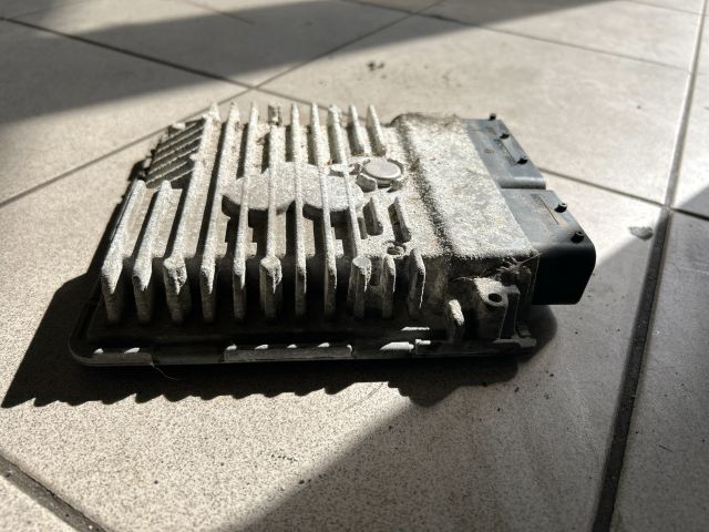 bontott VW PASSAT B7 Motorvezérlő