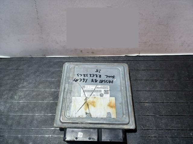 bontott VW PASSAT B7 Motorvezérlő