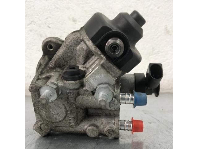 bontott VW PASSAT B7 Nagynyomású Szivattyú