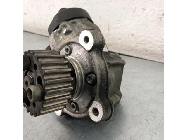 bontott VW PASSAT B7 Nagynyomású Szivattyú