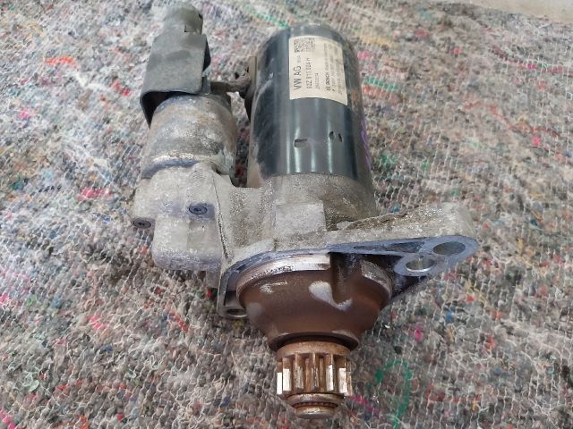 bontott VW PASSAT B7 Önindító