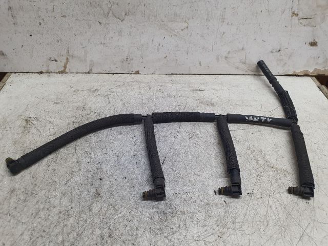 bontott VW PASSAT B7 Résolajcső