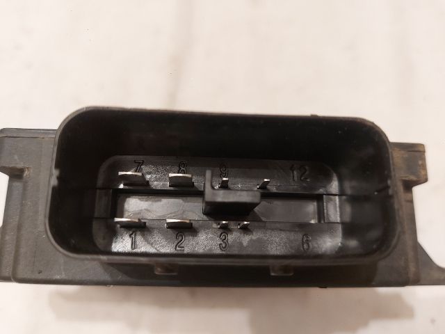 bontott VW PASSAT B7 Start / Stop Vezérlő Modul