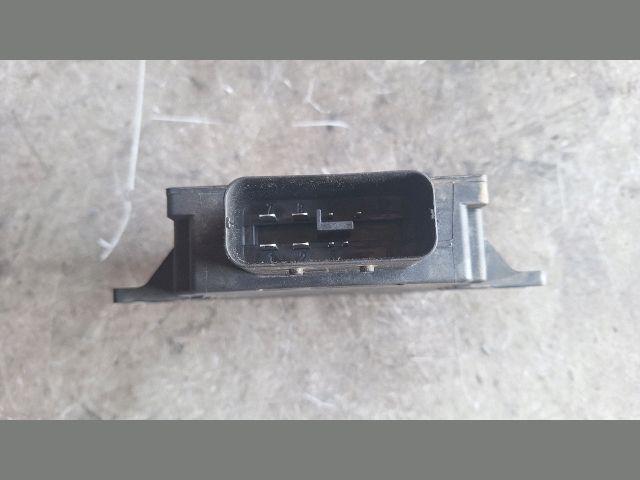 bontott VW PASSAT B7 Start / Stop Vezérlő Modul