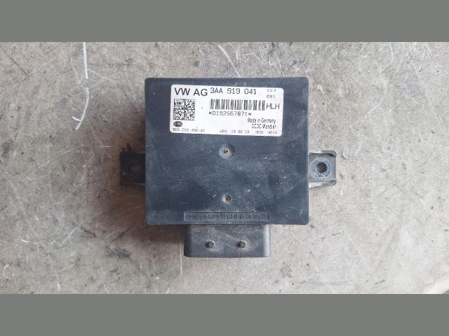 bontott VW PASSAT B7 Start / Stop Vezérlő Modul