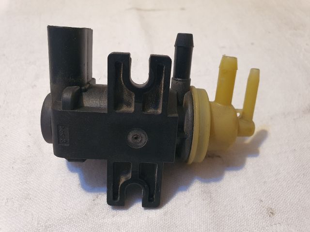 bontott VW PASSAT B7 Turbó Vákum Szelep