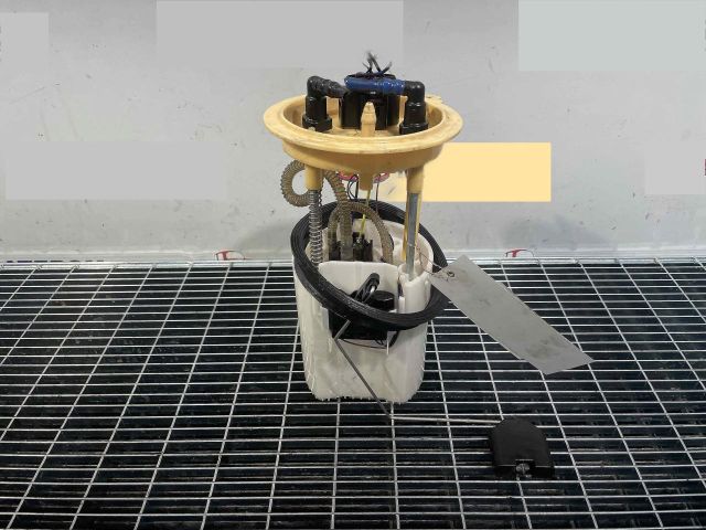 bontott VW PASSAT B7 Üzemanyag Szivattyú