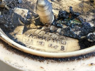 bontott VW PASSAT B7 Üzemanyag Szivattyú