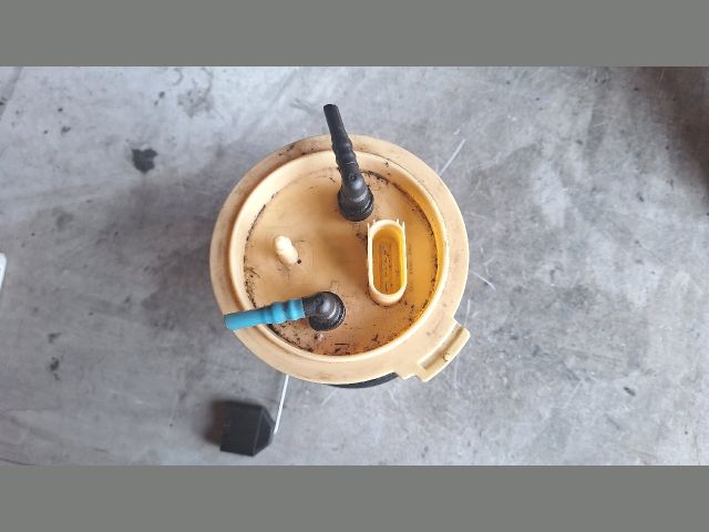 bontott VW PASSAT B7 Üzemanyag Szivattyú