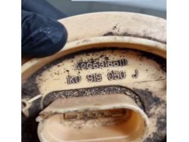 bontott VW PASSAT B7 Üzemanyag Szivattyú