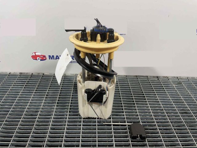 bontott VW PASSAT B7 Üzemanyag Szivattyú