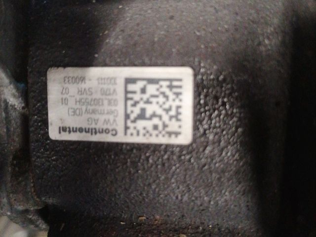 bontott VW PASSAT B7 Üzemanyag Szivattyú