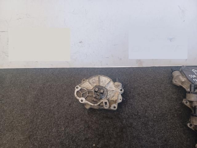 bontott VW PASSAT B7 Vákumpumpa