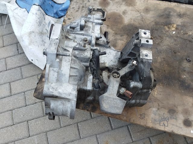 bontott VW PASSAT B7 Váltó (Mechanikus)