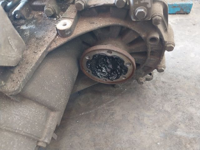 bontott VW PASSAT B7 Váltó (Mechanikus)