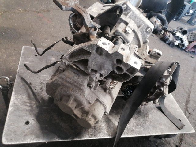 bontott VW PASSAT B7 Váltó (Mechanikus)