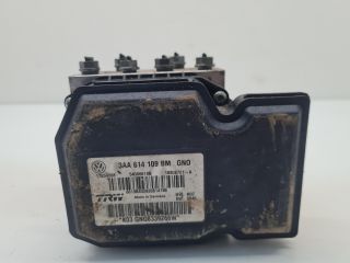 bontott VW PASSAT B7 ABS Kocka