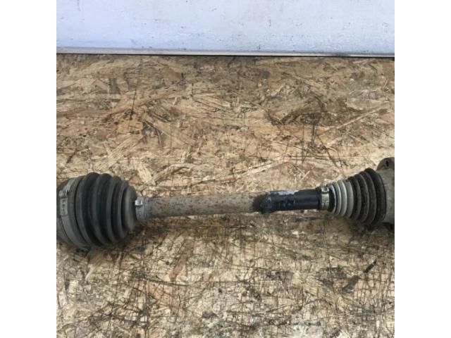 bontott VW PASSAT B7 Bal Féltengely