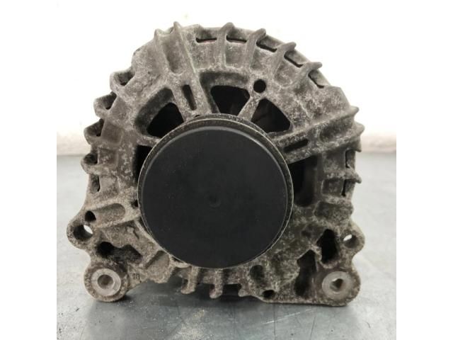 bontott VW PASSAT B7 Generátor