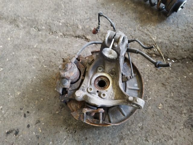 bontott VW PASSAT B7 Jobb első Csonkállvány Kerékaggyal