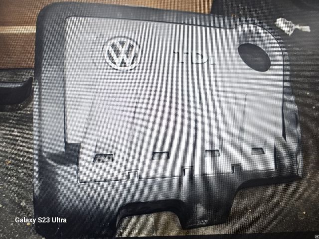 bontott VW PASSAT B7 Középső Motorburkolat