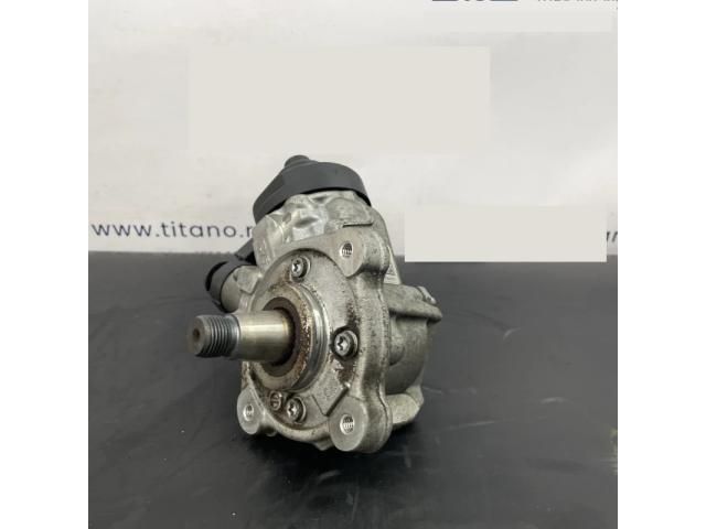 bontott VW PASSAT B7 Nagynyomású Szivattyú