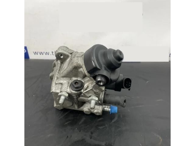 bontott VW PASSAT B7 Nagynyomású Szivattyú