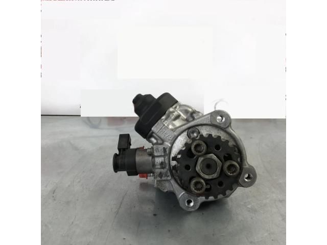 bontott VW PASSAT B7 Nagynyomású Szivattyú