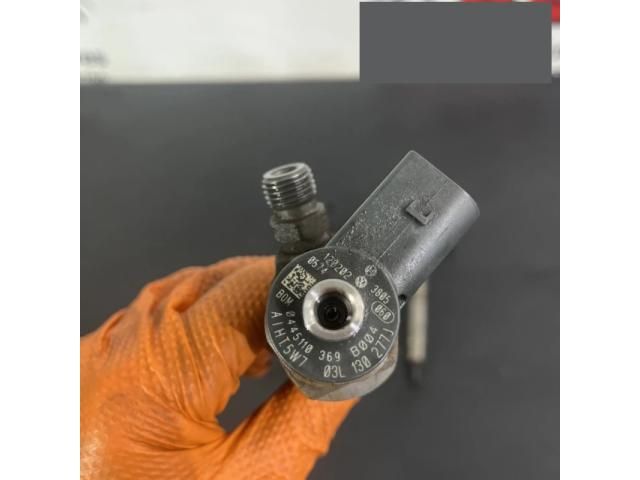 bontott VW PASSAT B7 Porlasztó (1 db)