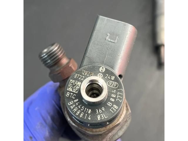 bontott VW PASSAT B7 Porlasztó (1 db)