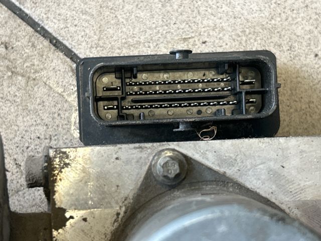 bontott VW PASSAT B7 ABS Kocka