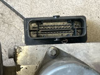 bontott VW PASSAT B7 ABS Kocka