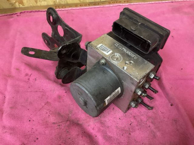 bontott VW PASSAT B7 ABS Kocka