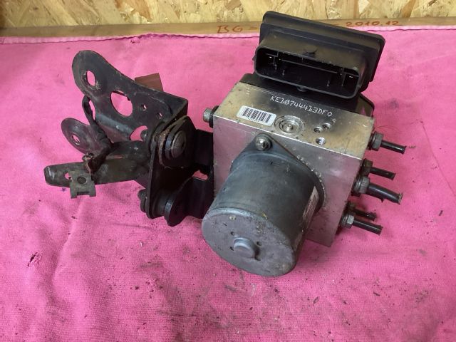 bontott VW PASSAT B7 ABS Kocka