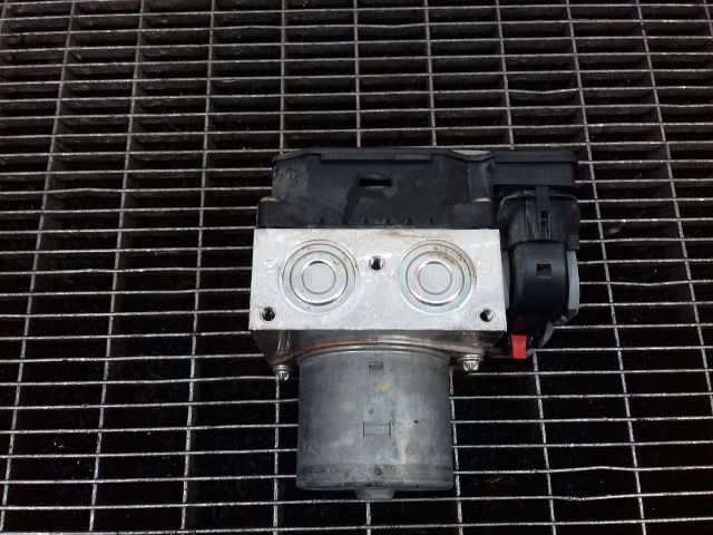 bontott VW PASSAT B7 ABS Kocka