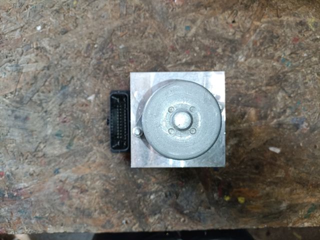 bontott VW PASSAT B7 ABS Kocka