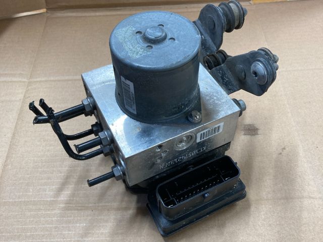 bontott VW PASSAT B7 ABS Kocka