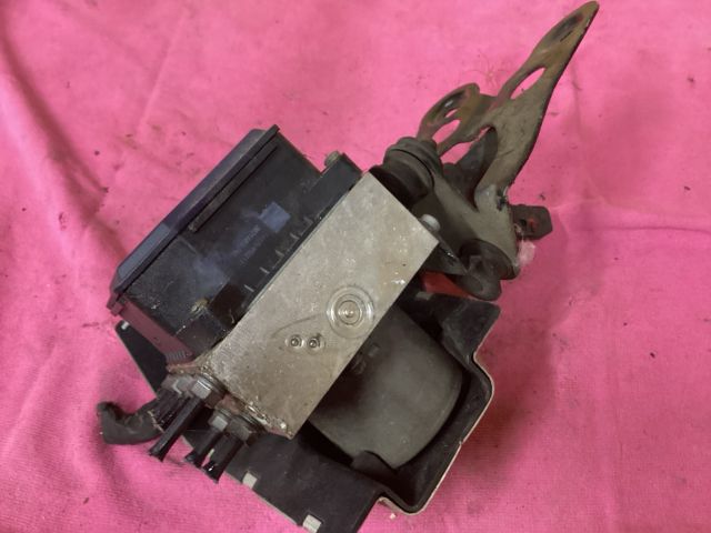 bontott VW PASSAT B7 ABS Kocka