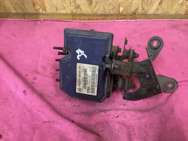 bontott VW PASSAT B7 ABS Kocka