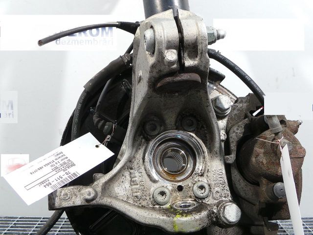 bontott VW PASSAT B7 Bal első Csonkállvány